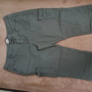 LL Bean woman's stretch canvas pants  olive